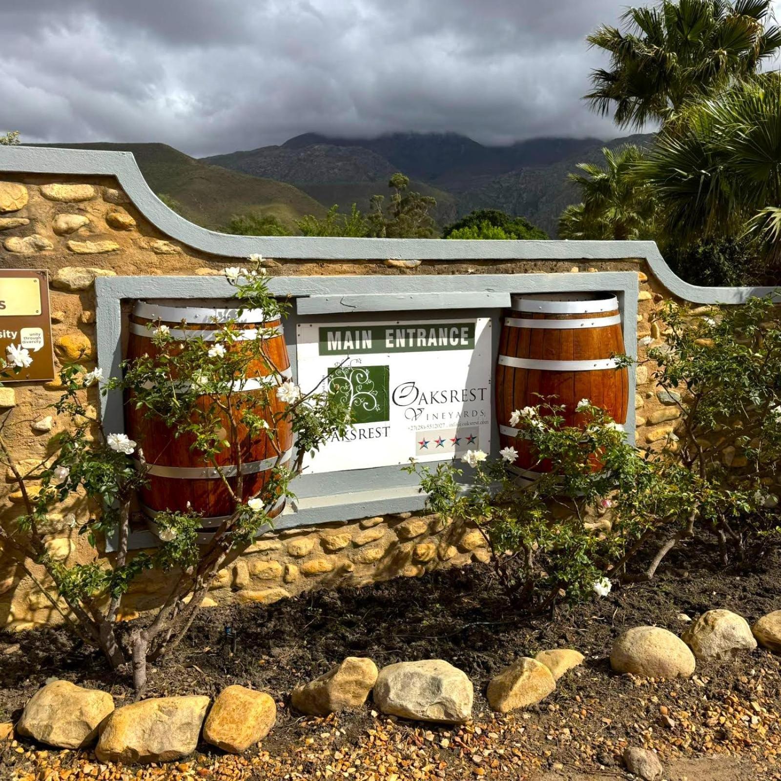 Oaksrest Vineyards Guest Farm Otel Ladismith Dış mekan fotoğraf