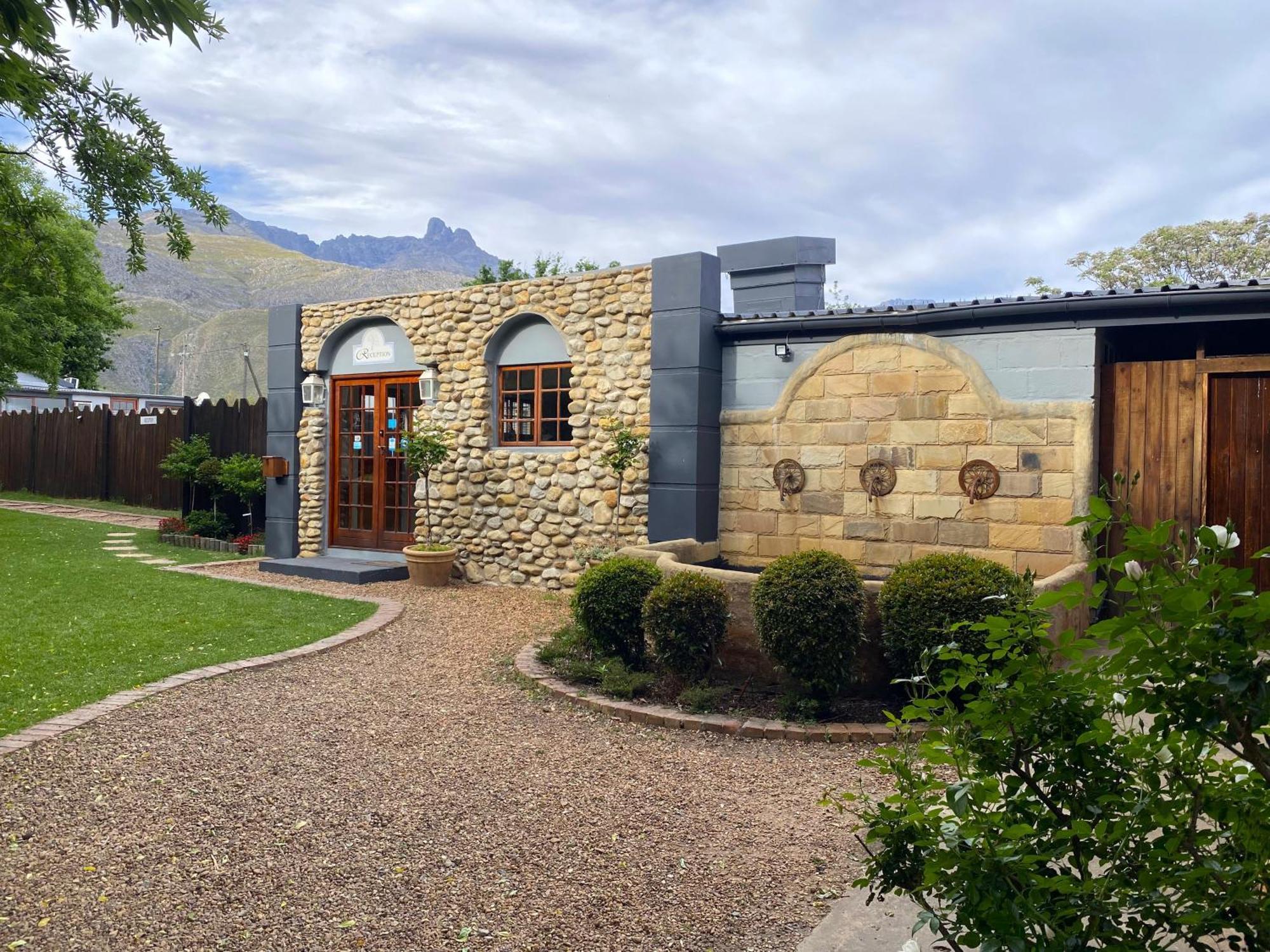 Oaksrest Vineyards Guest Farm Otel Ladismith Dış mekan fotoğraf