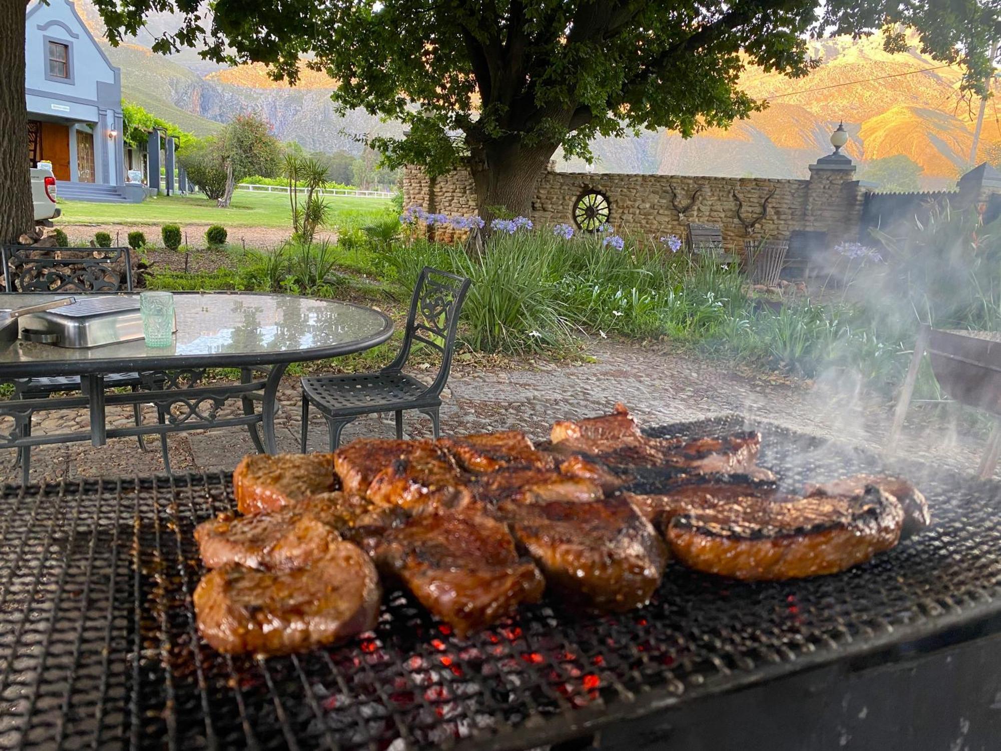 Oaksrest Vineyards Guest Farm Otel Ladismith Dış mekan fotoğraf